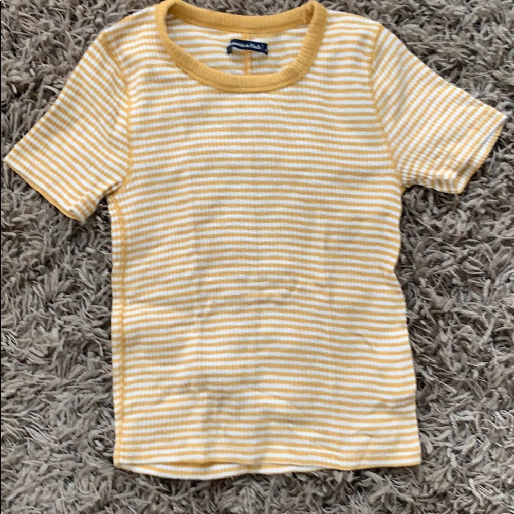 Abercrombie and Fitch girls t shirt